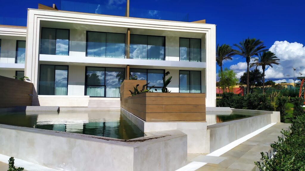 Vivienda con SATE sobre panel en Menorca